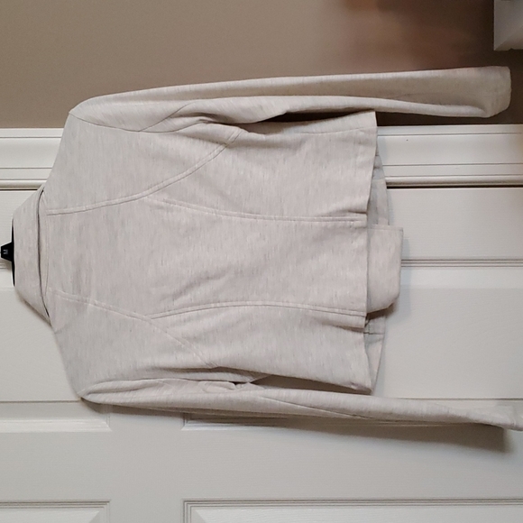 Jacket - Picture 5 of 7